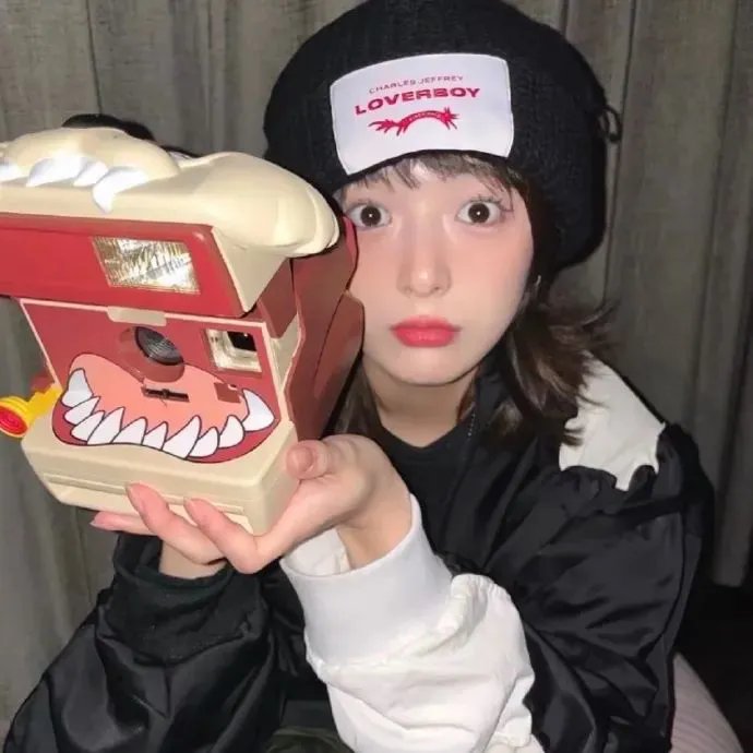 色彩直冲而上